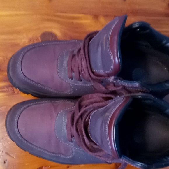 Nike ACG Goadome size 11 (burgundy) - Picture 4 of 4